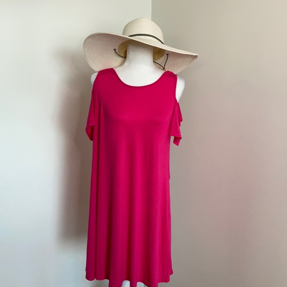 Dresses & Skirts - Fuchsia Floating Sleeve Dress for Women